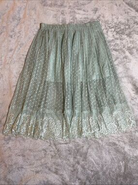 Divided H&M Sage Green Swiss Dot Lace Pleated Midi Skirt